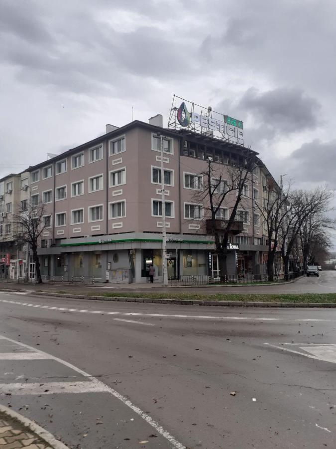 Hotel Роял Шумен Extérieur photo