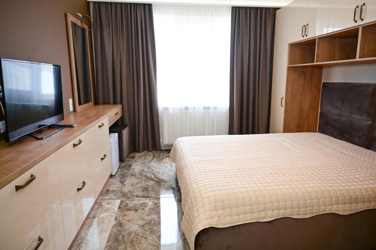 Hotel Роял Шумен Extérieur photo
